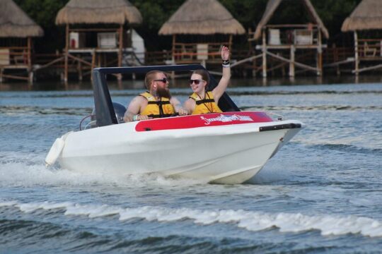 Speedboat tour and snorkel from Plaza La Isla (shared speedboat)