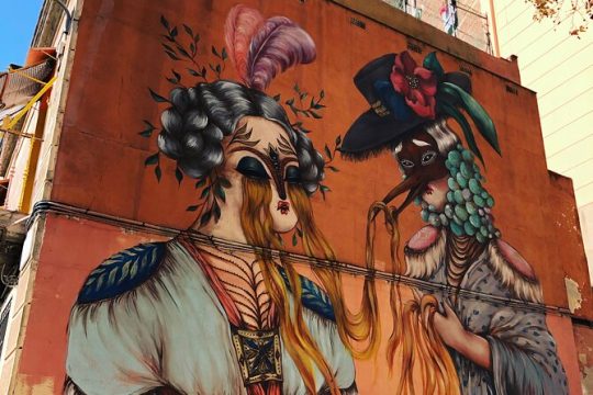 Street art, Sculptures and Murders Walking Tour in Barcelona
