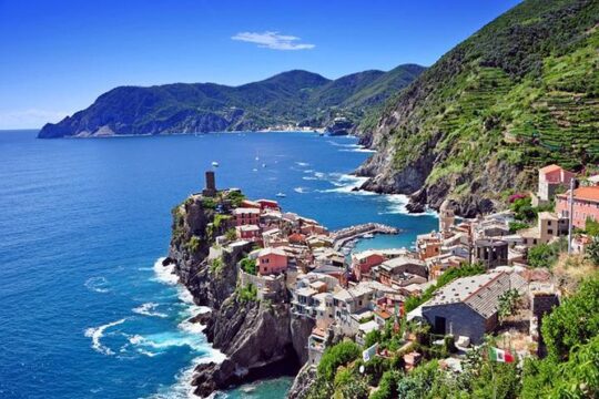 Private Tour of the Cinque Terre from Milan