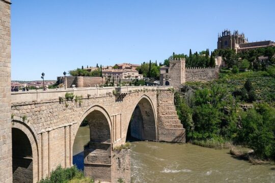 Mix & Save: Full day tour to Toledo and Segovia