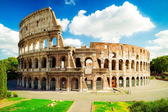 Colosseum Guided Tour and Self-Guided Roman Forum Visit