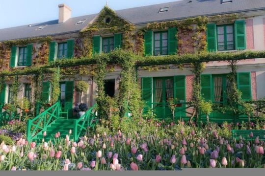 From Paris: discovery of Monet's house and its gardens in Giverny
