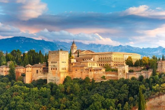 Private Almeria shore excursions to the Alhambra Palace