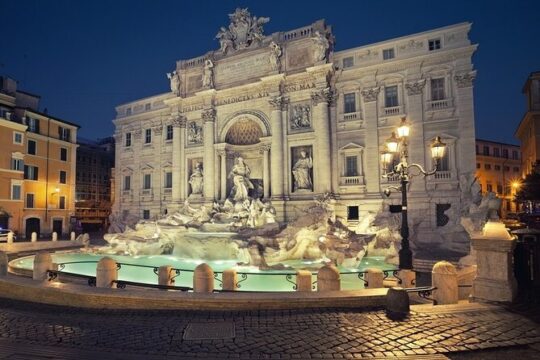 Private Stroll of the Artists in Rome: Best Squares & Fountains Tour