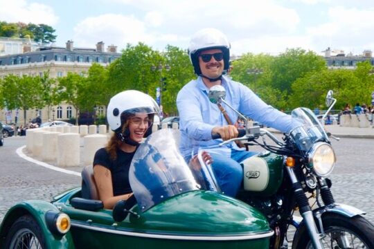 Discover Paris in a Classic Sidecar with a Local Pilot
