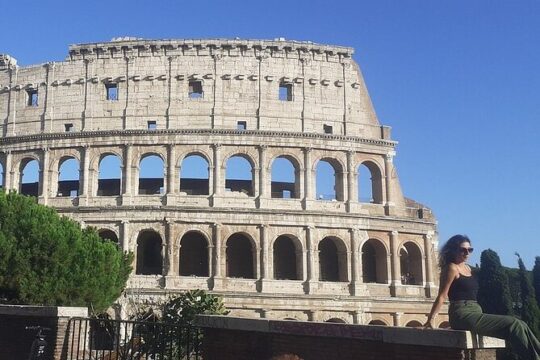 Colosseum, Roman Forum and Trajan's Market Exterior Tour