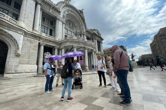 Historic City Tour in Mexico City with a Professional Guide