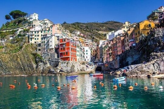 Cinque Terre Full Day Trip from Milan