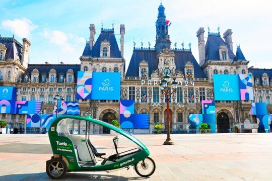 Paris Games Tour in Private Rickshaw