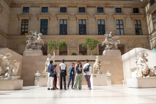 Fabuleux Guided Tour Through the Louvre Museum with Reserved Access