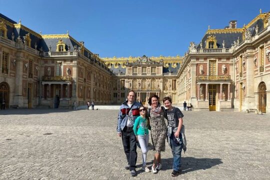 Half Private Tour of Palace of Versailles with Train Tickets