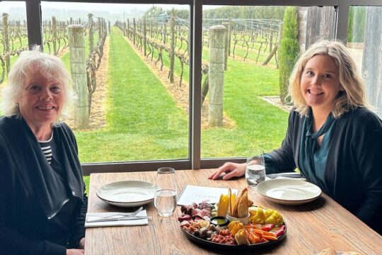 Martinborough Private 5 hour Food & Wine tour with Gourmet lunch
