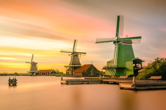 Private Zaanse Schans Windmills and Volendam Tour from Amsterdam