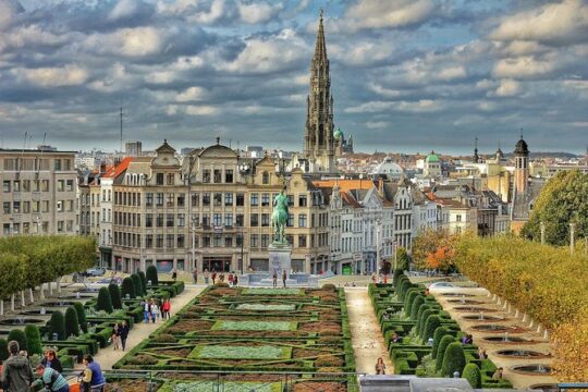 Private 4-hour Walking Tour of Brussels with official tour guide