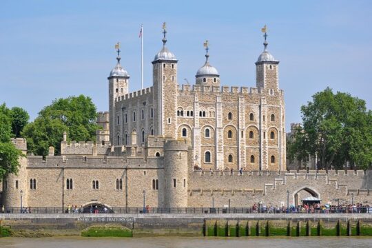 Tower of London & 30+ London Sights Walking Tour