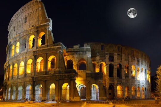 Skip The Line Colosseum Underground Night Tour: VIP Experience