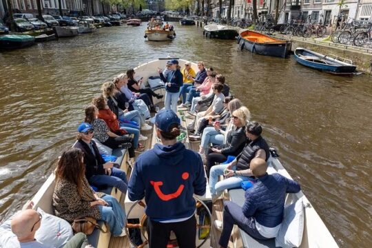 Highlights and Local Insights Canal Cruise Tour in Amsterdam