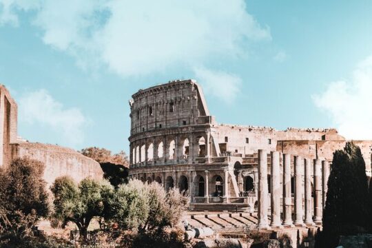 ROME: Explore the Colosseum on Your Own