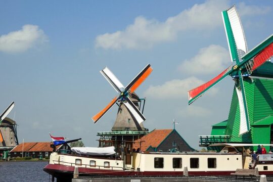 Day Trip from Amsterdam to Zaanse Schans Windmills and Volendam