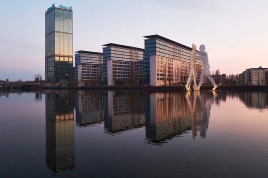 Berlin Architecture/River Spree Full Day Photography Tour