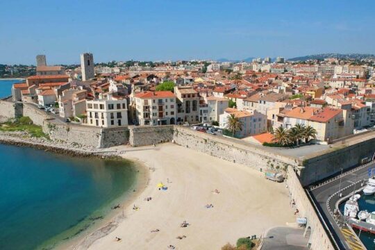 Cannes & Antibes, shared guided tour from Nice