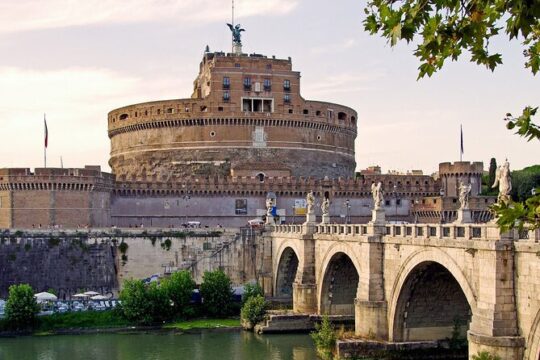 Castel Sant'Angelo to Pantheon Tour with Panoramic View