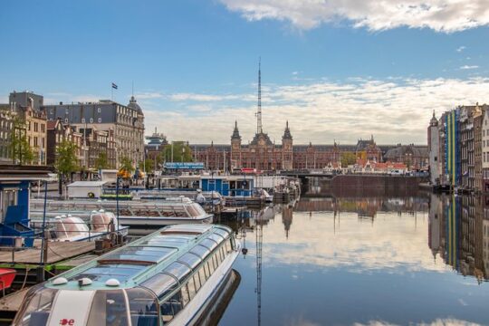 Discover Amsterdam’s most Photogenic Spots with a Local