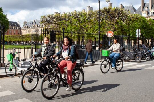 3 Hour Electric Bike Tour in Paris