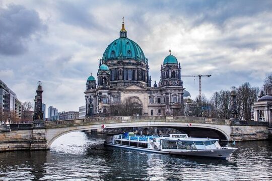 Private 5-hour Walking Tour of Berlin's Greatest Stories