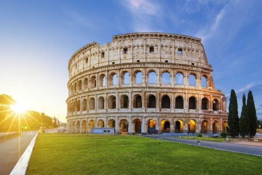 Colosseum, Ancient Forum and Palatine - Private tour with pick-up