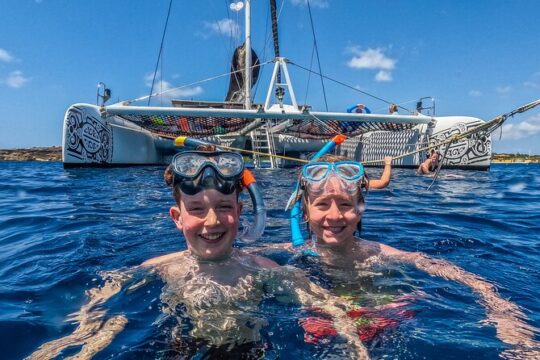 Snorkel Hopping Full Day Trip with F&B