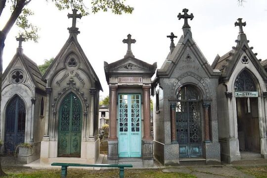 Private Guided Tour to Père Lachaise Cemetery in Paris