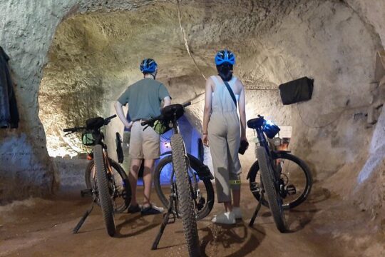 Appian Way eBike tour Underground Adventure with Catacombs