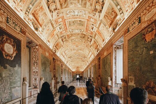 Exclusive VIP Access Tour of Vatican Museum & Sistine Chapel
