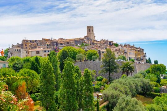 Full-Day Shared Tour Provence and its Medieval Villages from Nice