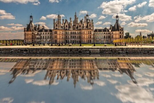 Exclusive VIP Tour in Chambord Chenonceaux and Amboise from Paris