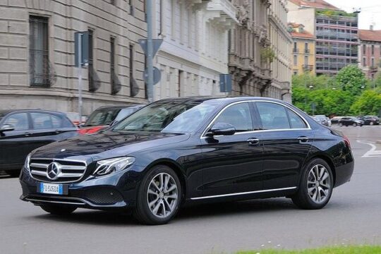Luxury Private Transfer from Rome Airports to Rome City Center