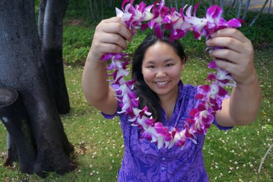 Traditional Airport Lei Greeting on Honolulu Oahu